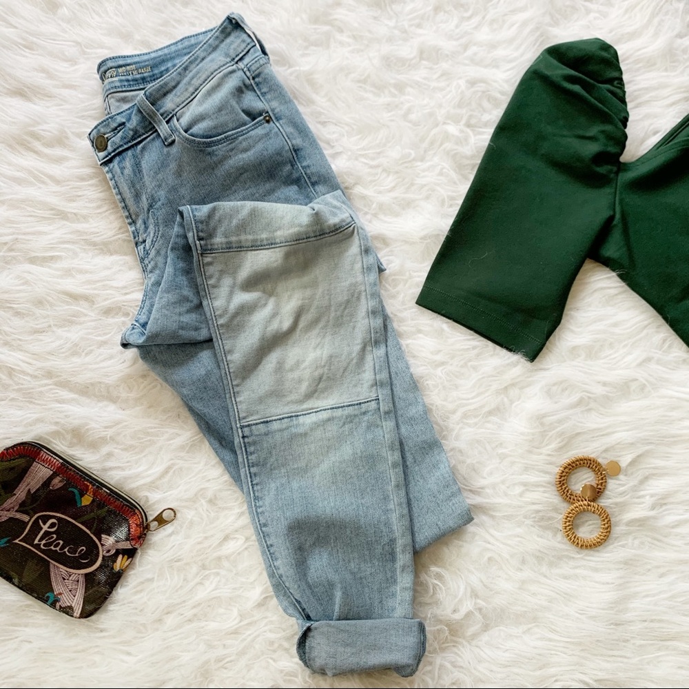 Old Navy Light Wash Mid-rise Rock Star Jeans